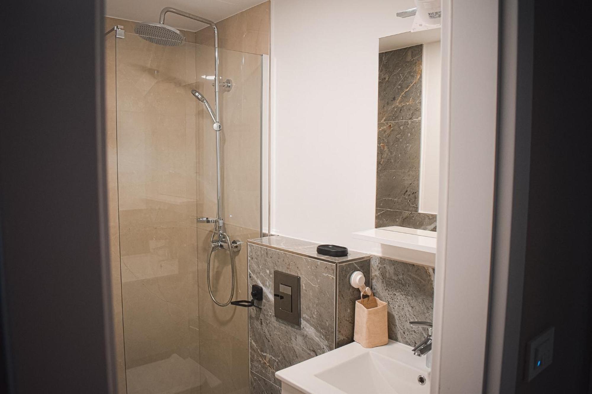 Apartments Jelovic ซินย์ ภายนอก รูปภาพ